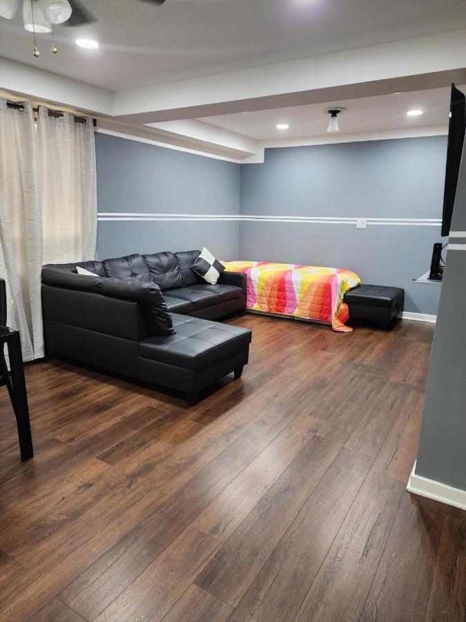 Granville Apartment *