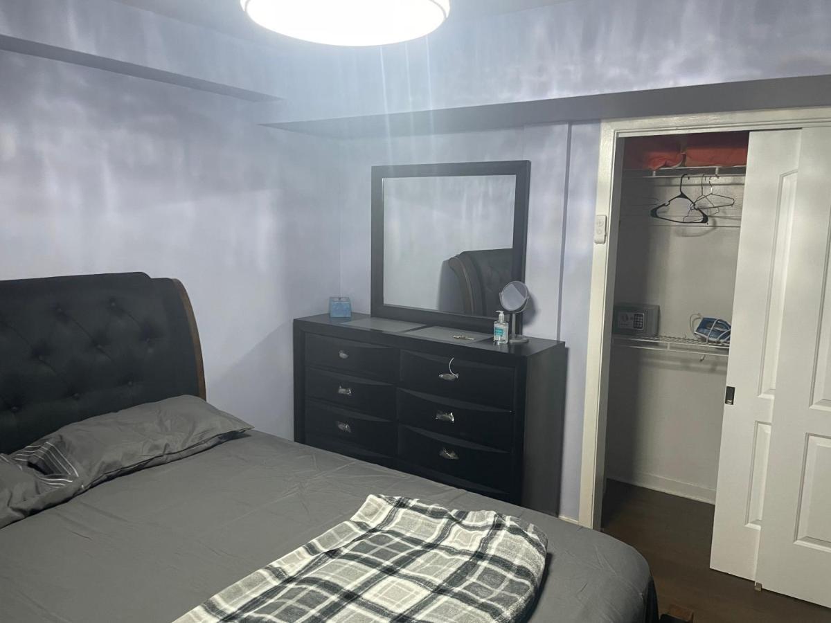 Apartment Granville Chicago